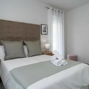 Appartement Aac - Con Terraza, Muy Amplio, Totalmente Equipado, Cerca Del Centro Y Nuevo!, Málaga