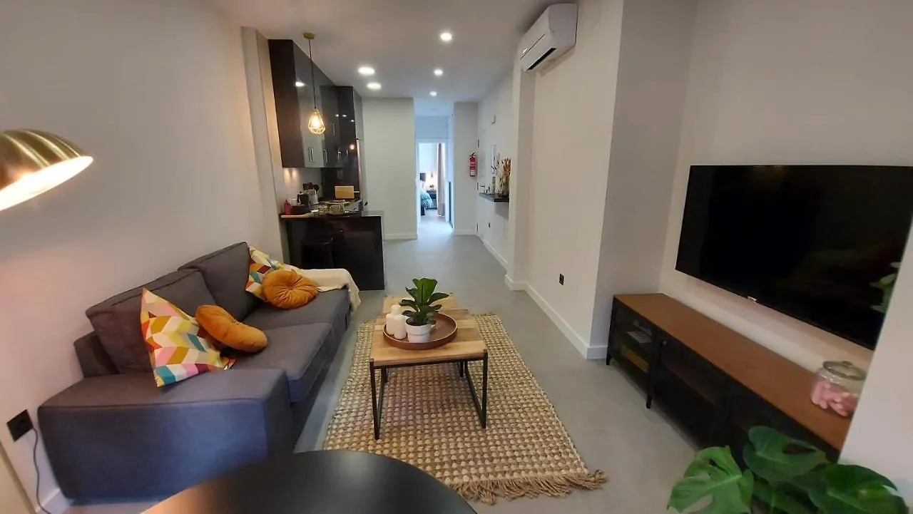 Daire Love Rent4 Malaga City